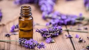 Al vinagre podés agregarle lavanda para perfumar la ropa. Al vinagre podés agregarle lavanda para perfumar la ropa. 