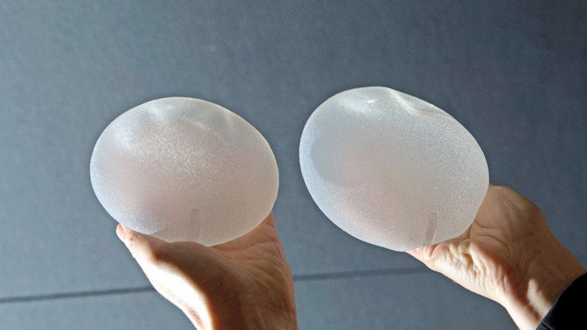 Retiran implantes mamarios vinculados con un raro tipo de cáncer