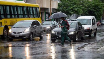 Se esperan probables lluvias intensas, ráfagas fuertes de viento y caída de granizo en lo que resta del miércoles y primeras horas del jueves en Santa Fe.
