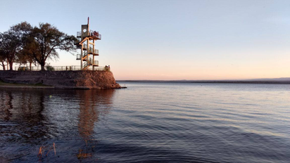 Escapada de verano: un maravilloso destino a orillas del lago más grande de Córdoba