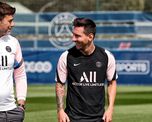 Messi espera ansioso su debut con el Paris Saint - Germain. Messi espera ansioso su debut con el Paris Saint - Germain.