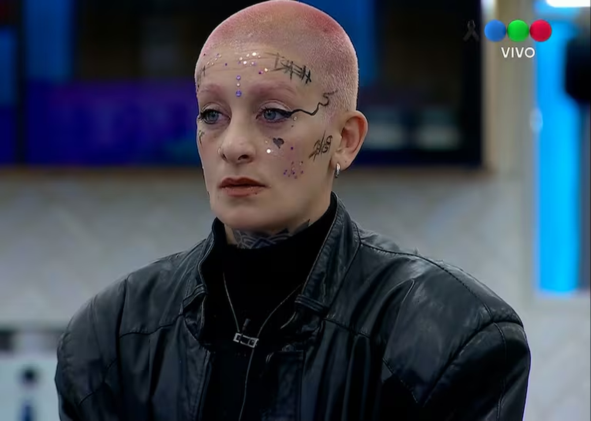 Gran Hermano: la tristeza de Furia por no recibir una mención especial de Mauro. Gran Hermano: la tristeza de Furia por no recibir una mención especial de Mauro.