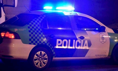 El efectivo estaba en su casa en Burzaco y escuchó gritos de la mujer que había sido sorprendida por dos ladrones. En ese momento, se desató el tiroteo.