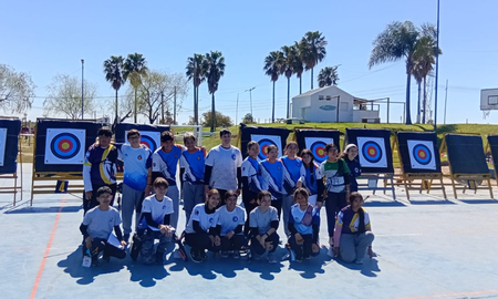 Jóvenes arqueros de toda la provincia participaron en la final santafesina rumbo a los Juegos Evita. Jóvenes arqueros de toda la provincia participaron en la final santafesina rumbo a los Juegos Evita.