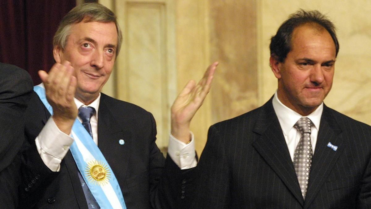 Néstor Kirchner y su histórica asunción en 2003. Néstor Kirchner y su histórica asunción en 2003.