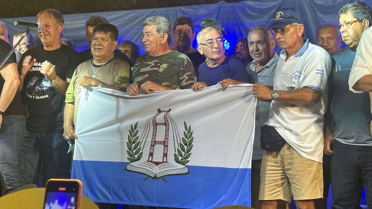 Comenzó el Día del Veterano y de los Caídos en la Guerra de Malvinas. Comenzó el Día del Veterano y de los Caídos en la Guerra de Malvinas.