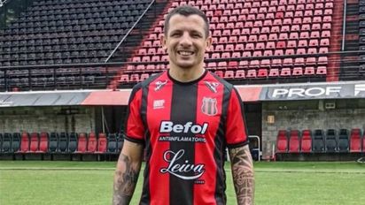 Ni Boca Ni Racing: Emiliano Vecchio jugará en la Primera Nacional y será rival de Colón y San Miguel