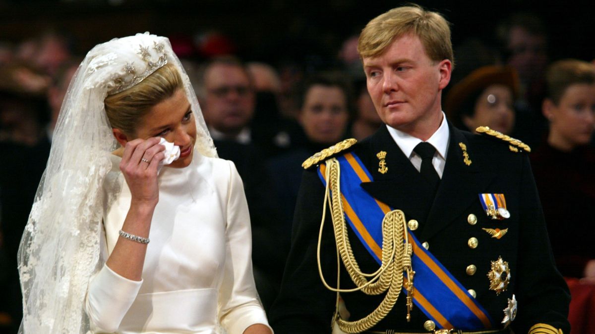 Máxima Zorreguieta se casó con Guillermo Alejandro de Orange el 5 de febrero de 2002. Máxima Zorreguieta se casó con Guillermo Alejandro de Orange el 5 de febrero de 2002.