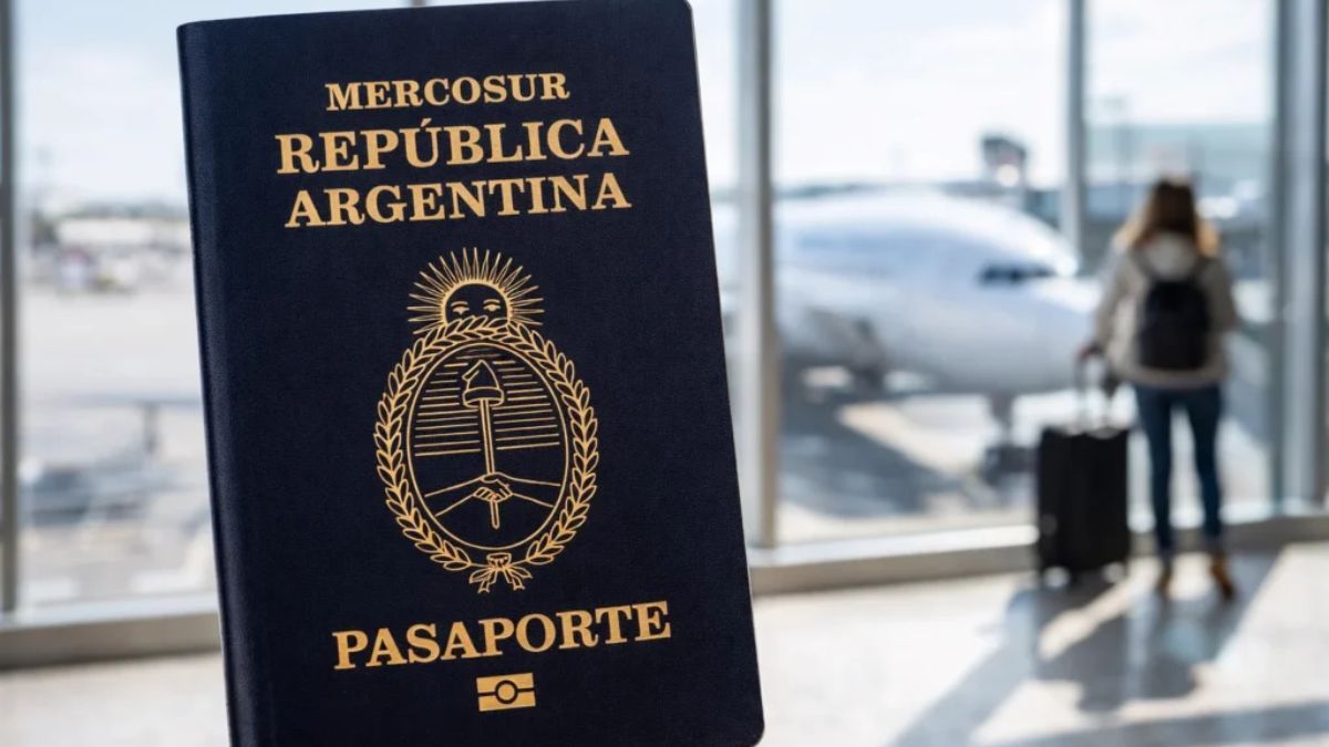 El nuevo diseño del pasaporte argentino incorpora un chip de última generación y tintas de seguridad que facilitan el ingreso a países con altos estándares migratorios sin necesidad de visas adicionales.