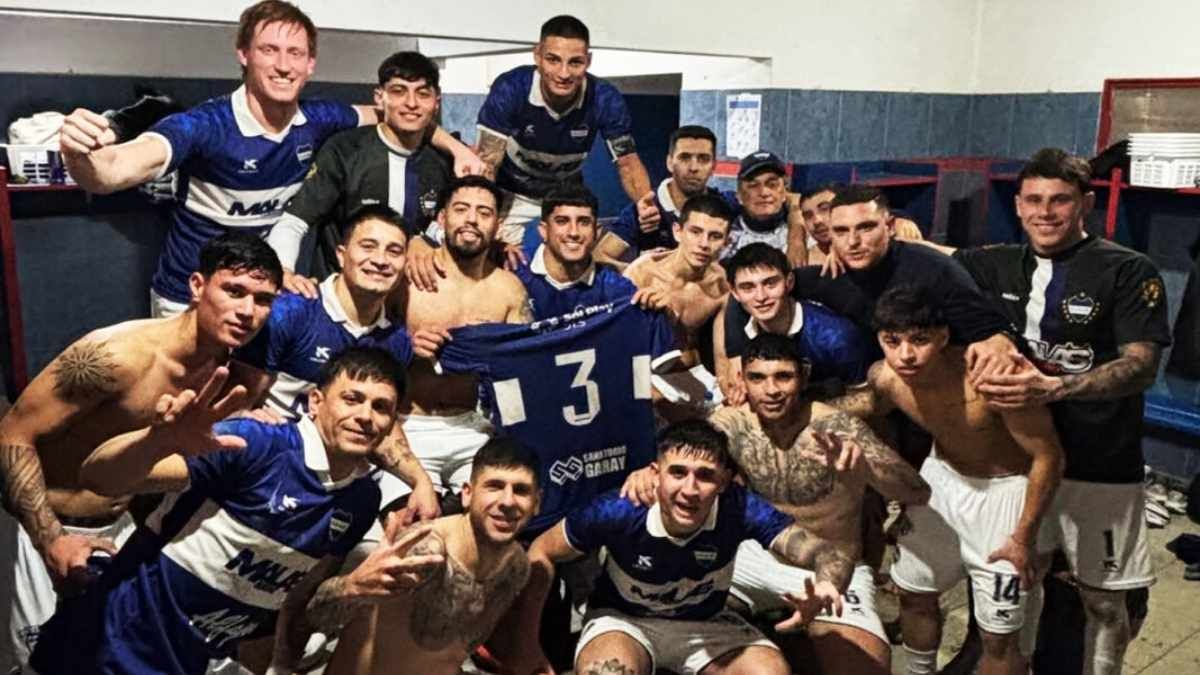 Gimnasia y Esgrima de Ciudadela venci&oacute; 3 a 1 a Cicl&oacute;n Racing, en otro de los adelantos de la Liga Santafesina de F&uacute;tbol. Foto: gentileza Gimnasia.&nbsp;