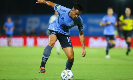 Matías Palavecino, el volante ofensivo que suena fuerte para reforzar a Colón, tras la lesión de Lago. Matías Palavecino, el volante ofensivo que suena fuerte para reforzar a Colón, tras la lesión de Lago.
