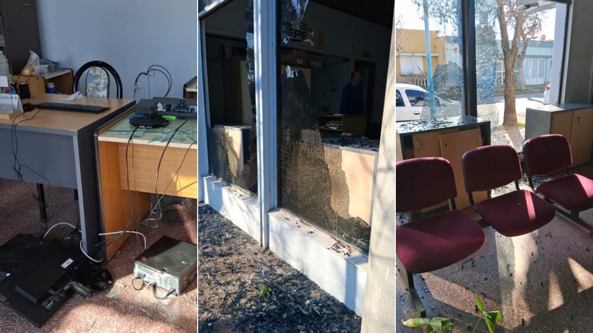 Así quedó la oficina tras el ataque de furia del cliente de la EPE en San Jorge. Fotos: El Piamontés.