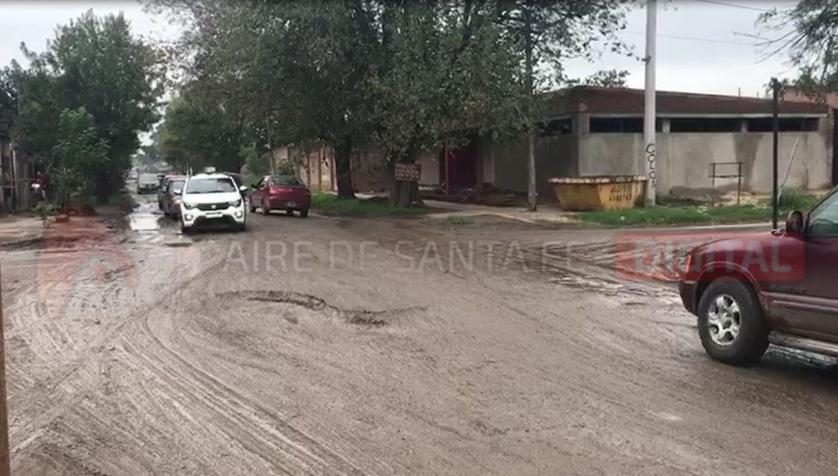 Vecinos de la zona de Berutti reclaman el arreglo urgente de la calle