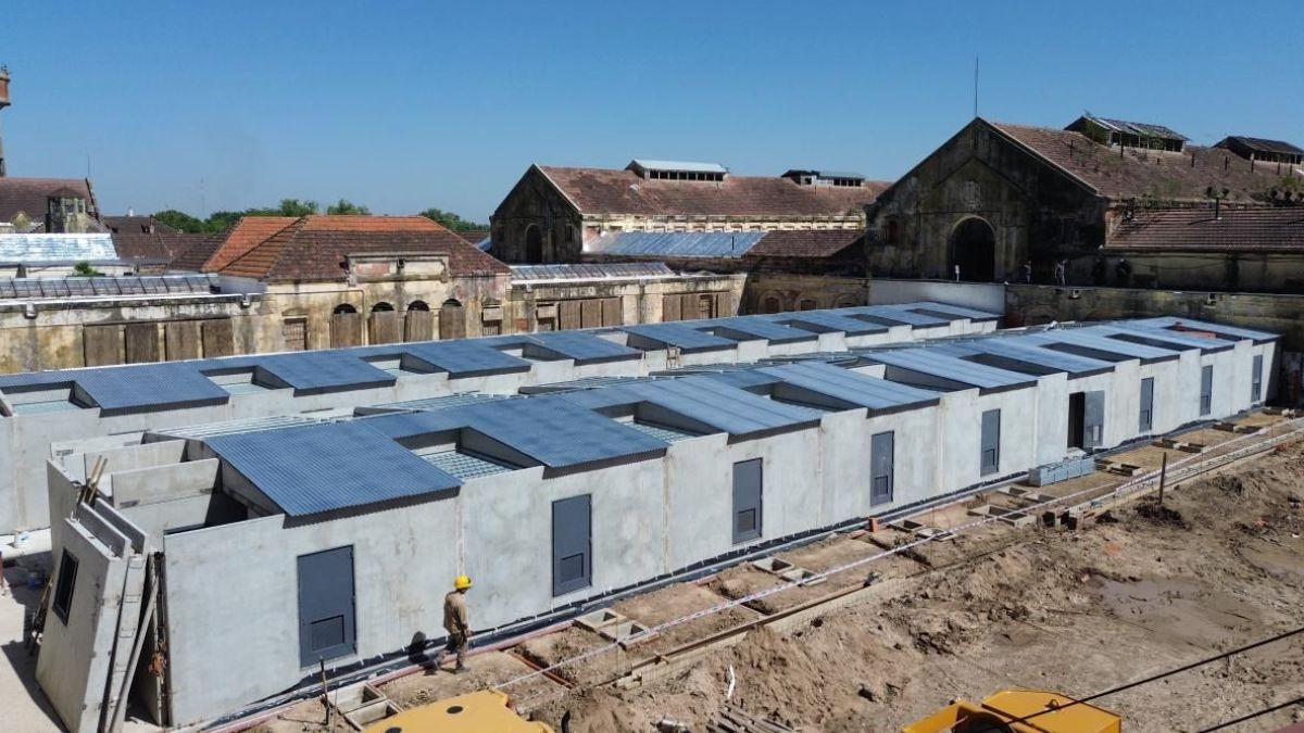 Son más de 1.300 metros cuadrados cubiertos de celdas en el corazón de la Cárcel de Coronda.