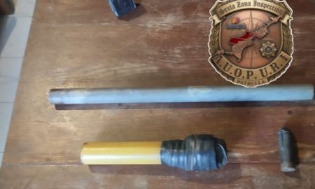 Tras el violento episodio en Colastiné Norte, la policía incautó un arma tipo chuza. Tras el violento episodio en Colastiné Norte, la policía incautó un arma tipo chuza.