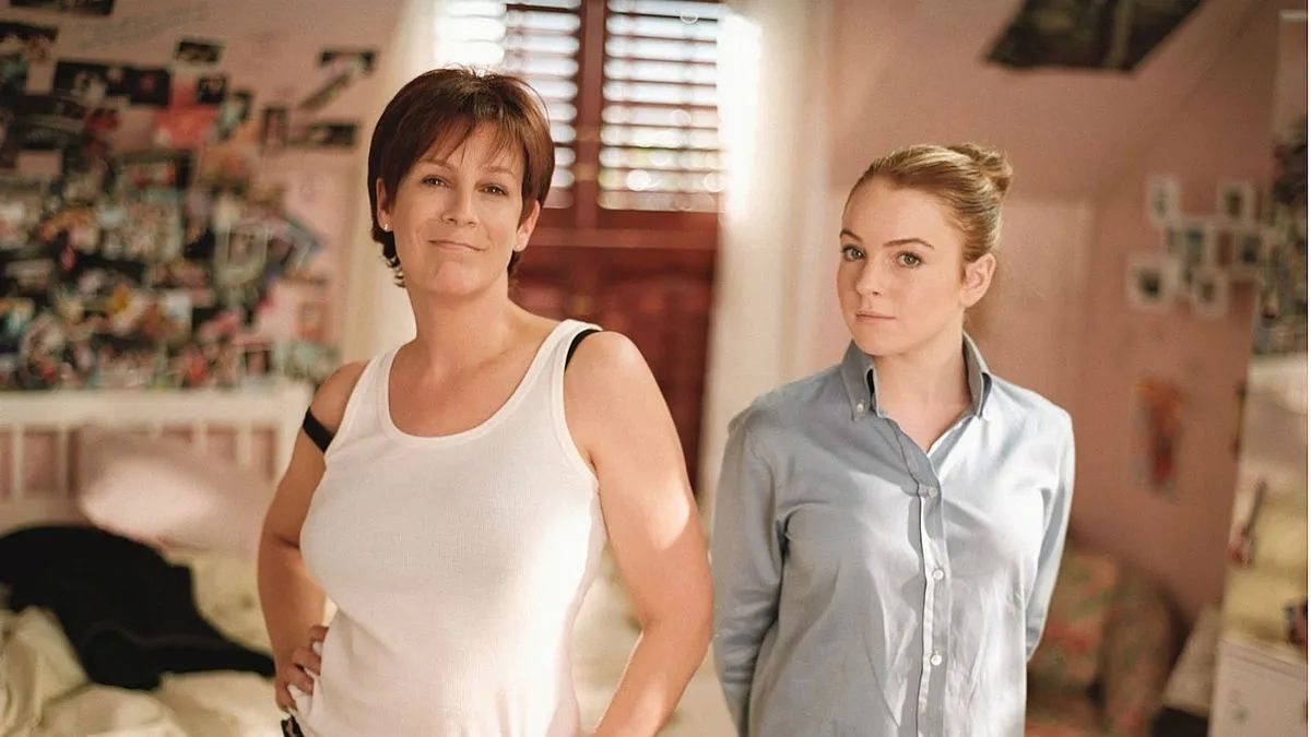 Lindsay Lohan y Jamie Lee Curtis regresan como Anna y Tess Coleman. Lindsay Lohan y Jamie Lee Curtis regresan como Anna y Tess Coleman.