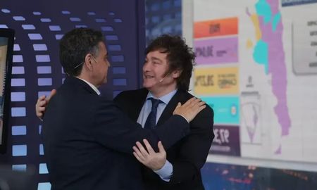Jorge Macri fue uno de los que felicitó a Javier Milei por ganar las elecciones Paso. Jorge Macri fue uno de los que felicitó a Javier Milei por ganar las elecciones Paso.