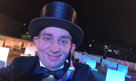 La imagen del Mago sin dientes contrasta con la de 2019, donde se quedó solo tras la derrota de Mauricio Macri. La imagen del Mago sin dientes contrasta con la de 2019, donde se quedó solo tras la derrota de Mauricio Macri.