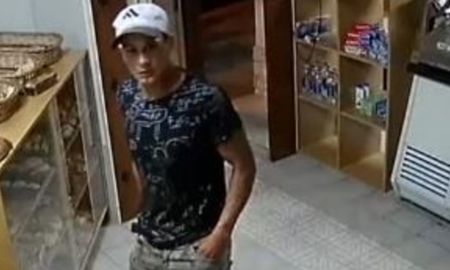 La foto de Romero se hizo viral tras el femicidio ya que en 2013 atacó a una empleada de un comercio en la ciudad de Santa Fe. La foto de Romero se hizo viral tras el femicidio ya que en 2013 atacó a una empleada de un comercio en la ciudad de Santa Fe.
