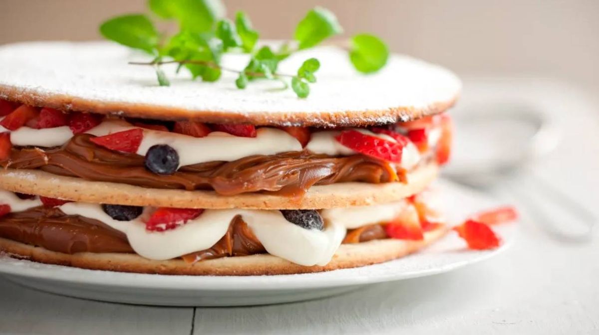 Sablée de almendras y frutos rojos