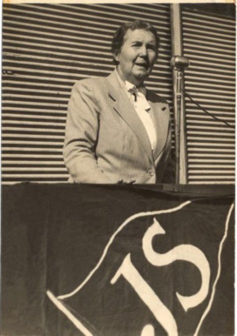 Siempre del lado de las mujeres y de quienes menos tenían, Alicia empezó a militar en el Partido Socialista para seguir con sus conquistas.