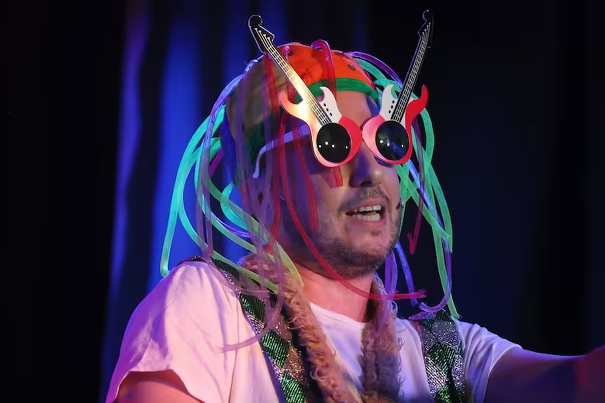 Jey Mammon volvió a los escenarios en Córdoba, con mucho éxito. Jey Mammon volvió a los escenarios en Córdoba, con mucho éxito.