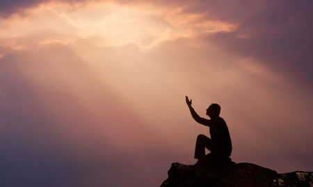 Hoy podés dedicar una oración a este santo para solicitar su apoyo ante problemas de gran urgencia y gravedad. Hoy podés dedicar una oración a este santo para solicitar su apoyo ante problemas de gran urgencia y gravedad.