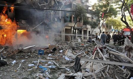 El 6 de agosto de 2013, por una falla en la instalación de gas. hubo una explosión en el eddificio de calle Salta 2141 de Rosario. El 6 de agosto de 2013, por una falla en la instalación de gas. hubo una explosión en el eddificio de calle Salta 2141 de Rosario.