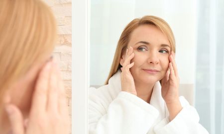 La J-beauty propone un cuidado de la piel para cuidar la piel después de los 40 años. La J-beauty propone un cuidado de la piel para cuidar la piel después de los 40 años.