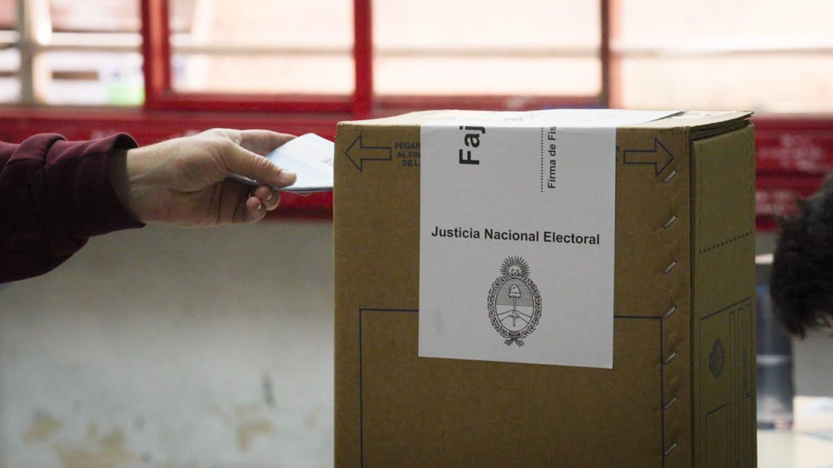 Cerraron los comicios en todo el país: comienza el conteo de votos.