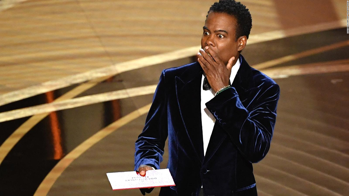 Will Smith le pegó una cachetada a Chris Rock en los Oscar.