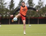 Cristian Lema retornó a Benfica tras su prétamo en Newells e Independiente lo tiene en la mira para repatriarlo. Cristian Lema retornó a Benfica tras su prétamo en Newells e Independiente lo tiene en la mira para repatriarlo.