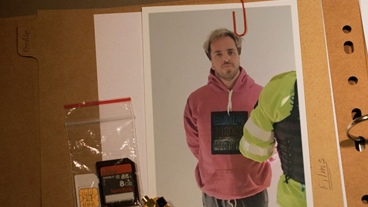 El exviudo de Adelfa denuncia corrupción y abusos durante su tiempo en prisión.