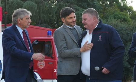 Pullaro: “Nuestro objetivo es que sean los bomberos más equipados y mejor entrenados de la Argentina”