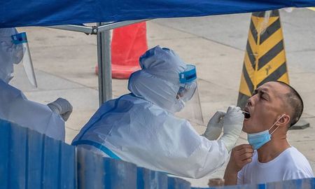 Un nuevo brote de coronavirus en Beijing preocupa al mundo. China asegura que lo tiene controlado. Un nuevo brote de coronavirus en Beijing preocupa al mundo. China asegura que lo tiene controlado.
