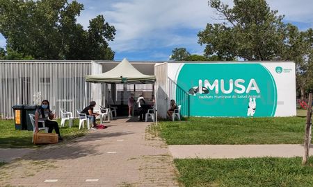 Dentro de los requisitos, los tutores deberán concurrir a una charla de concientización previa. Dentro de los requisitos, los tutores deberán concurrir a una charla de concientización previa.