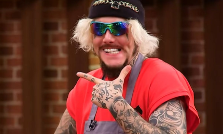 Alex Caniggia ignoró por completo el trabajo de los otros concursantes de Masterchef Celebrity y cuando le llamaron la atención, se despachó con un comentario pedante. Alex Caniggia ignoró por completo el trabajo de los otros concursantes de Masterchef Celebrity y cuando le llamaron la atención, se despachó con un comentario pedante.