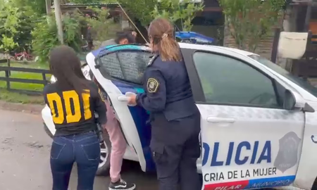La víctima denunció este jueves que se trataba de su novio, con quien había tenido una pelea minutos antes. La víctima denunció este jueves que se trataba de su novio, con quien había tenido una pelea minutos antes.