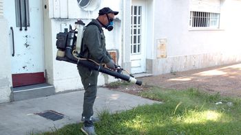 La Municipalidad realizó un bloqueo en barrio Sur ante un caso sospechoso de dengue