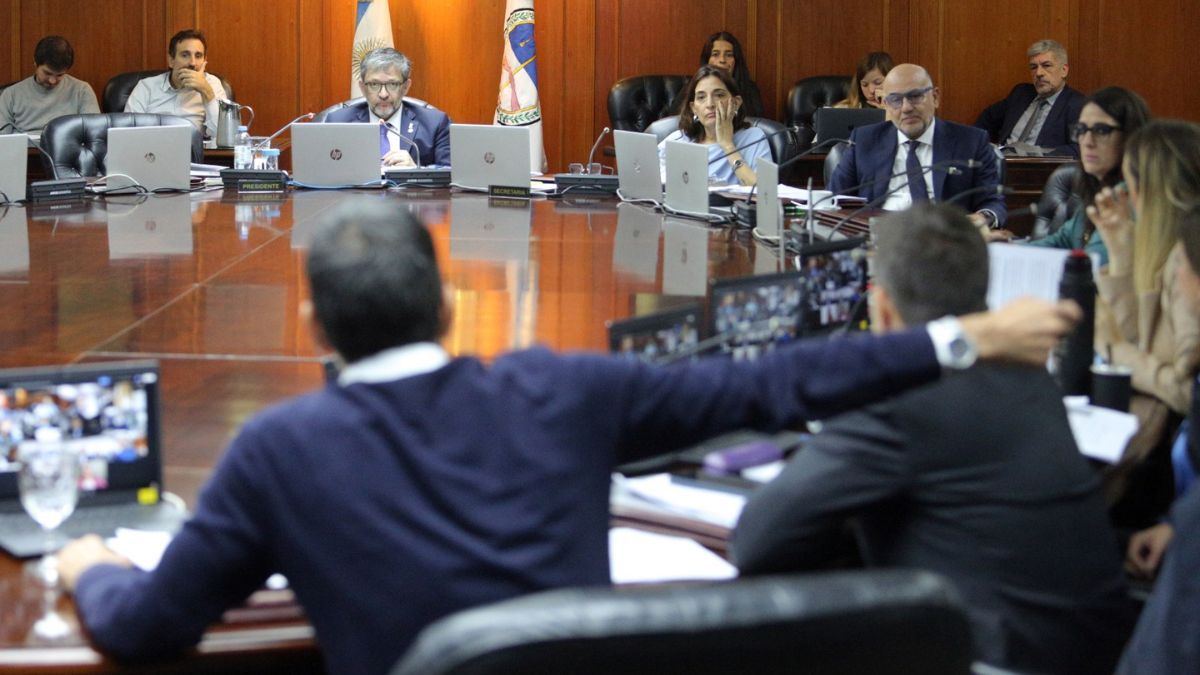 Primera reunión del año de la comisión de Disciplina del Consejo de la Magistratura (Foto 2 de 2) Primera reunión del año de la comisión de Disciplina del Consejo de la Magistratura (Foto 2 de 2)