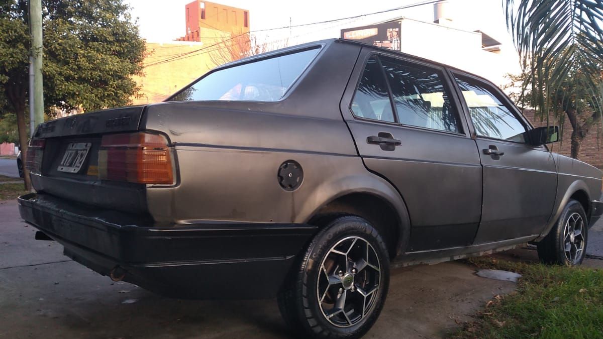 El coche fue robado el domingo en Avellaneda 3300 del barrio Candioti Sur.