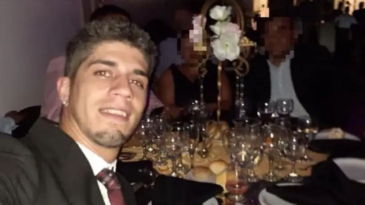 El acusado por el femicidio de Agostina Vega quedó bajo observación médica tras el episodio. El acusado por el femicidio de Agostina Vega quedó bajo observación médica tras el episodio.