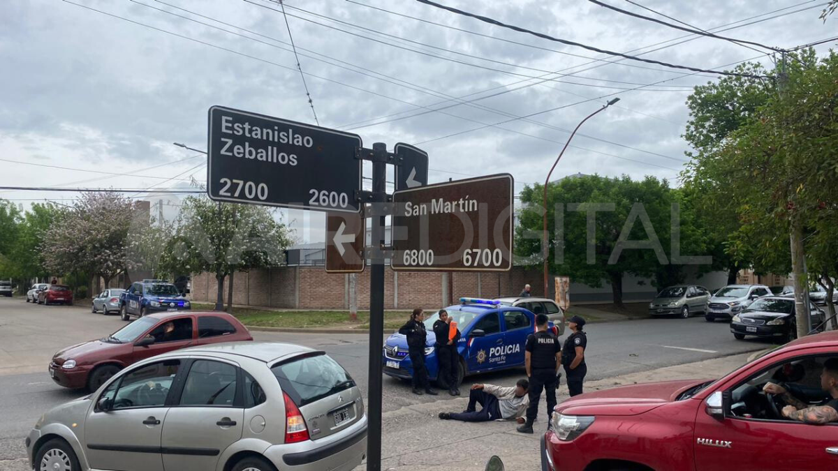 El hombre fue aprehendido en San Martin y Estanislao Zeballos. El hombre fue aprehendido en San Martin y Estanislao Zeballos.