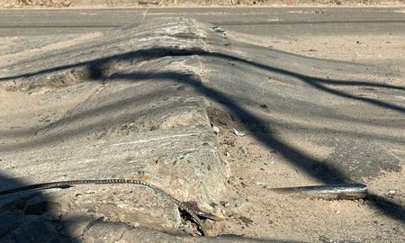 Así está la carpeta asfáltica en Avenida Peñaloza a la altura del 9800. Así está la carpeta asfáltica en Avenida Peñaloza a la altura del 9800.