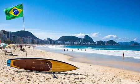 Autoridades recomiendan consultar informes oficiales antes de ingresar al mar en Brasil. Autoridades recomiendan consultar informes oficiales antes de ingresar al mar en Brasil.
