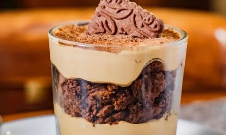 La chocotorta en vaso es una forma diferente de presentar el clásico postre. La chocotorta en vaso es una forma diferente de presentar el clásico postre.