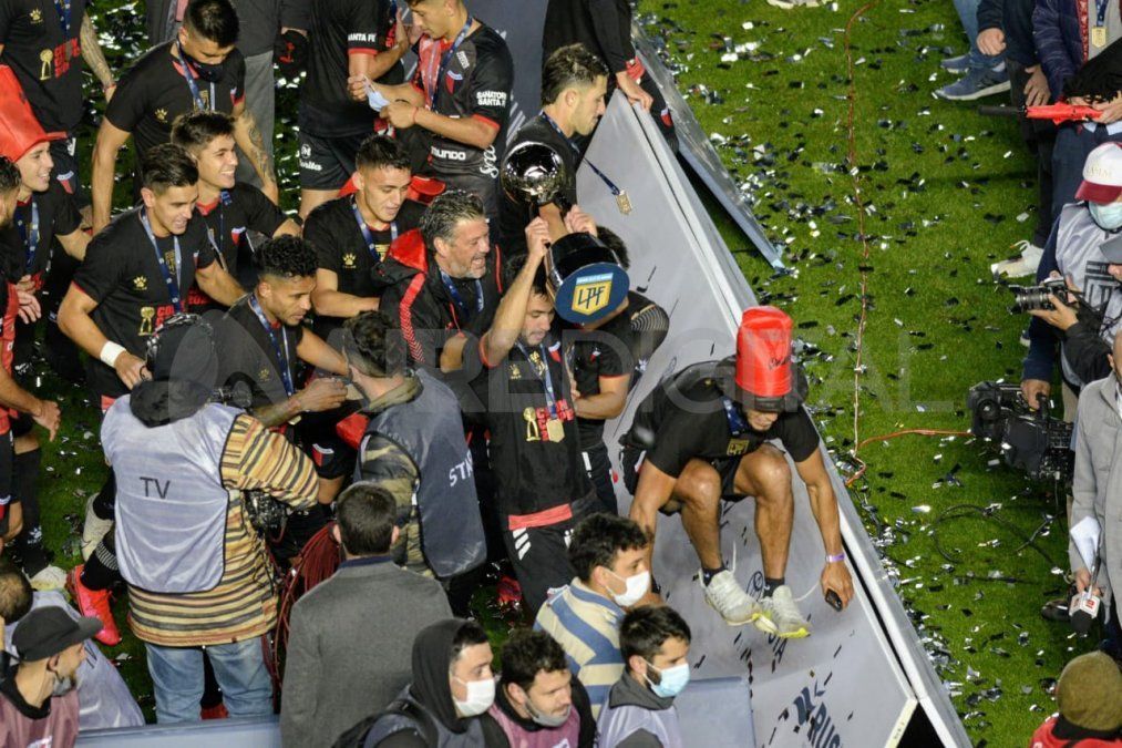 El partido de la historia de Colón en fotos