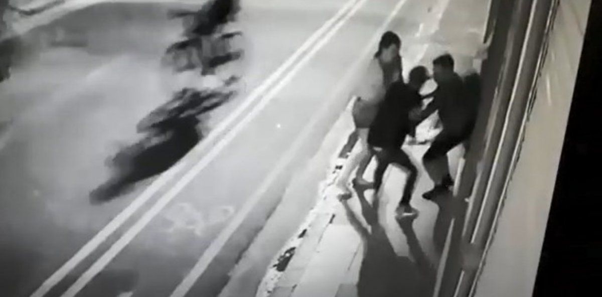 Difunden el video del asalto al turista sueco al que debieron amputarle una pierna