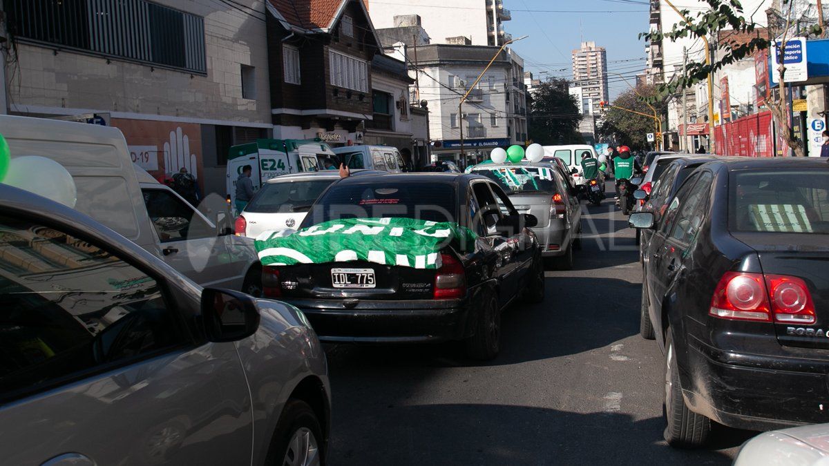 Los trabajadores municipales se manifestaron en las calles de Santa Fe.&nbsp;