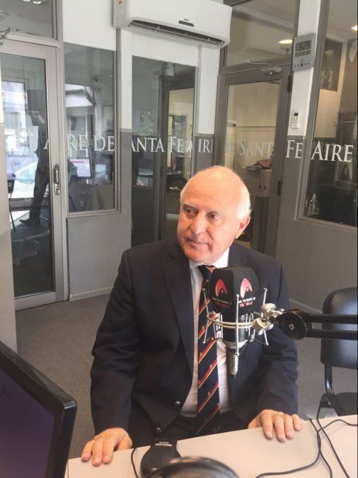 “Gracias por los buenos deseos”: el mensaje de Lifschitz antes de la cirugía